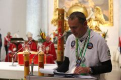 XXIV_Swietokrzyski_Rajd_Pielgrzymkowy_Swiety_Krzyz_2023_IMG_0052_Fot_Lukasz_Zarzycki